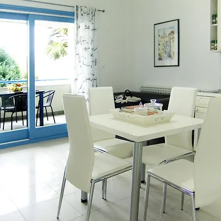Apartments Villa Pina Vodice Zimmer foto
