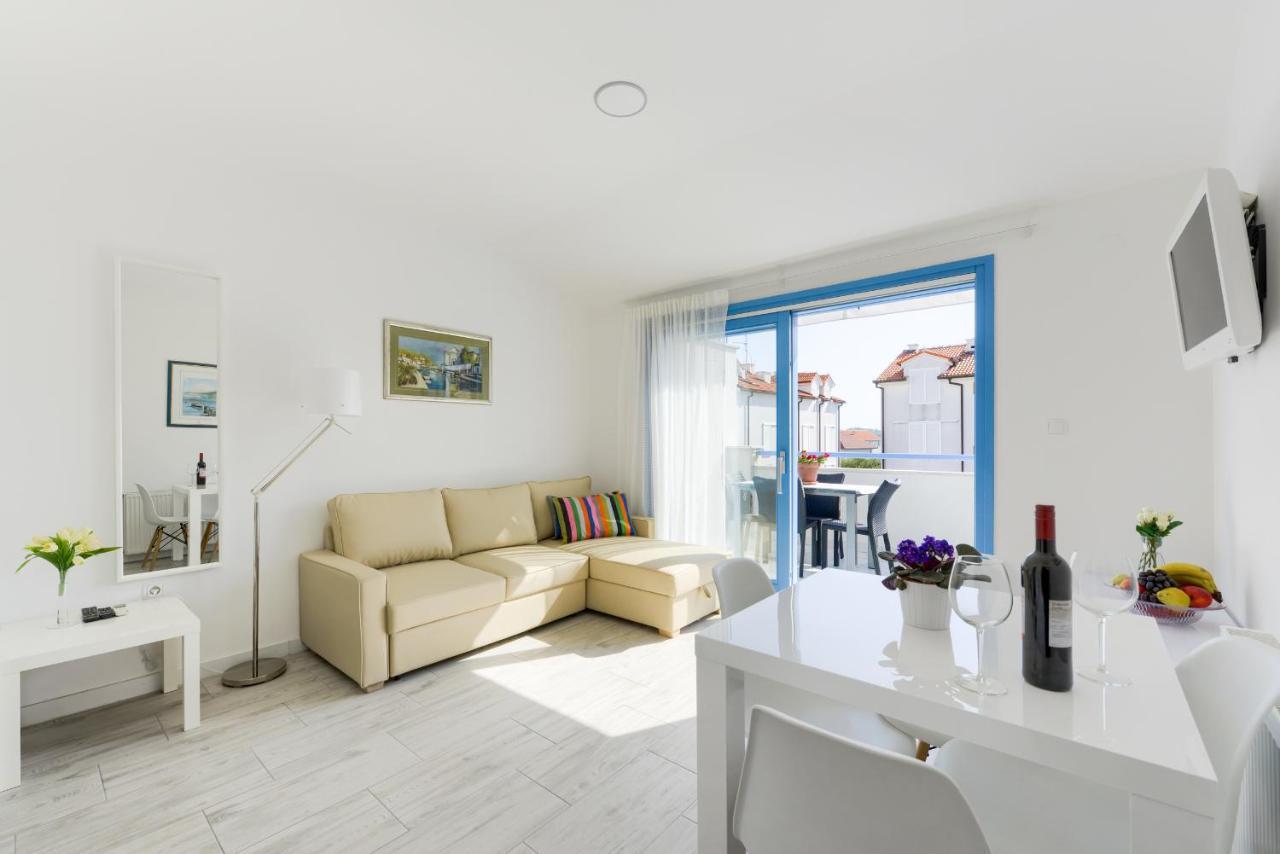 Apartment Pina