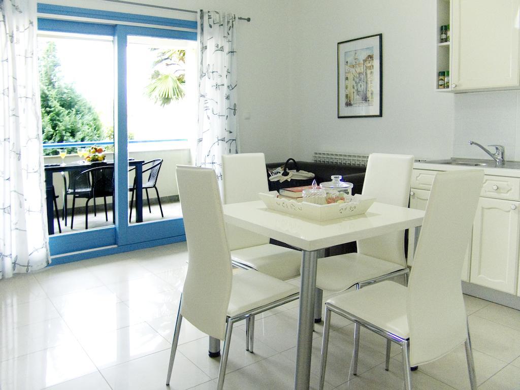 Apartment Pina