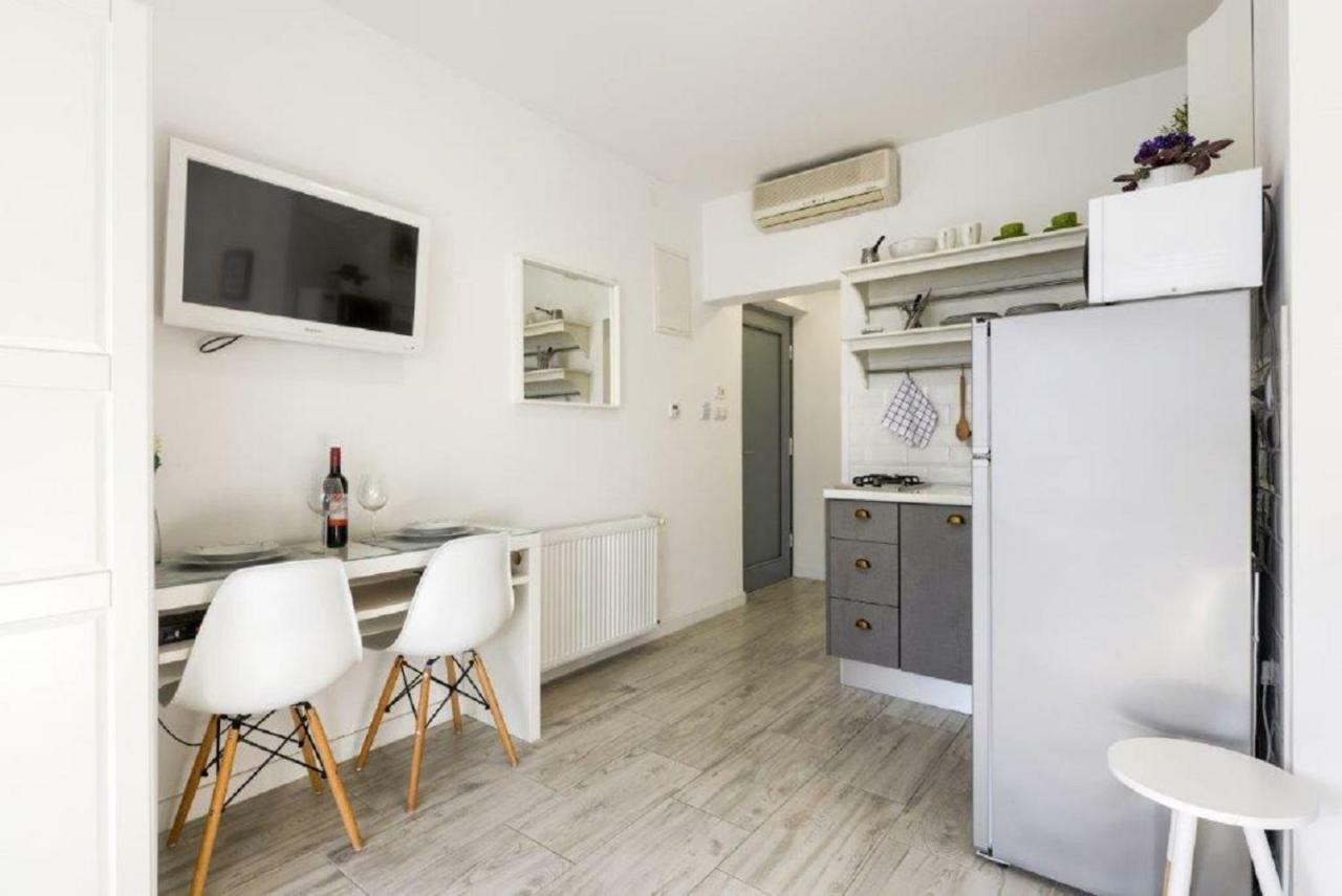 Pina Apartment